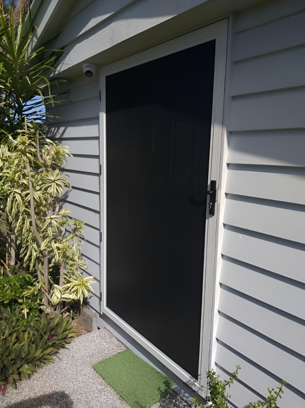 Security Door With Screens — Hervey Bay Glass Glazing & Screens In Pialba, QLD