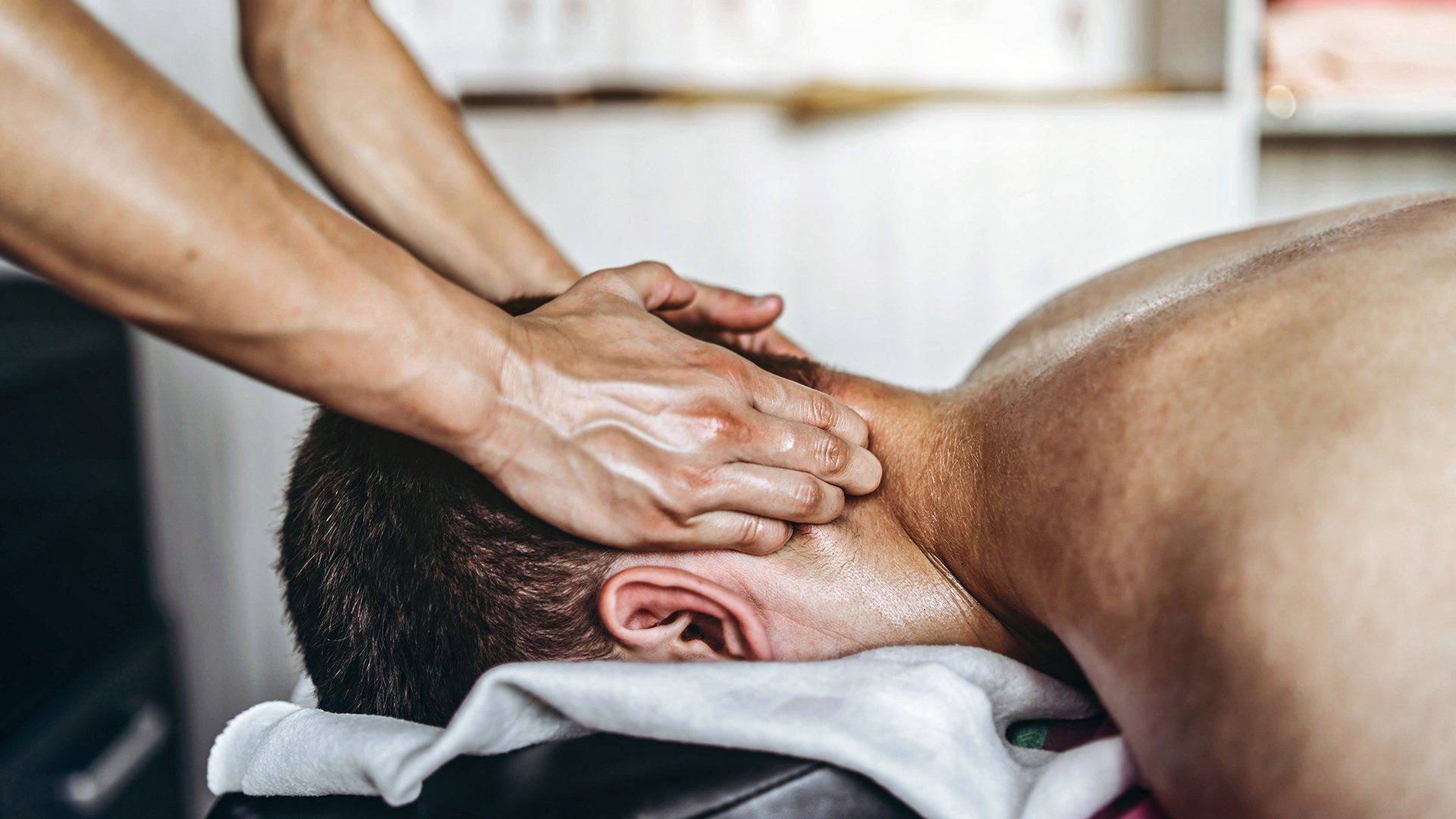 sports massage therapy