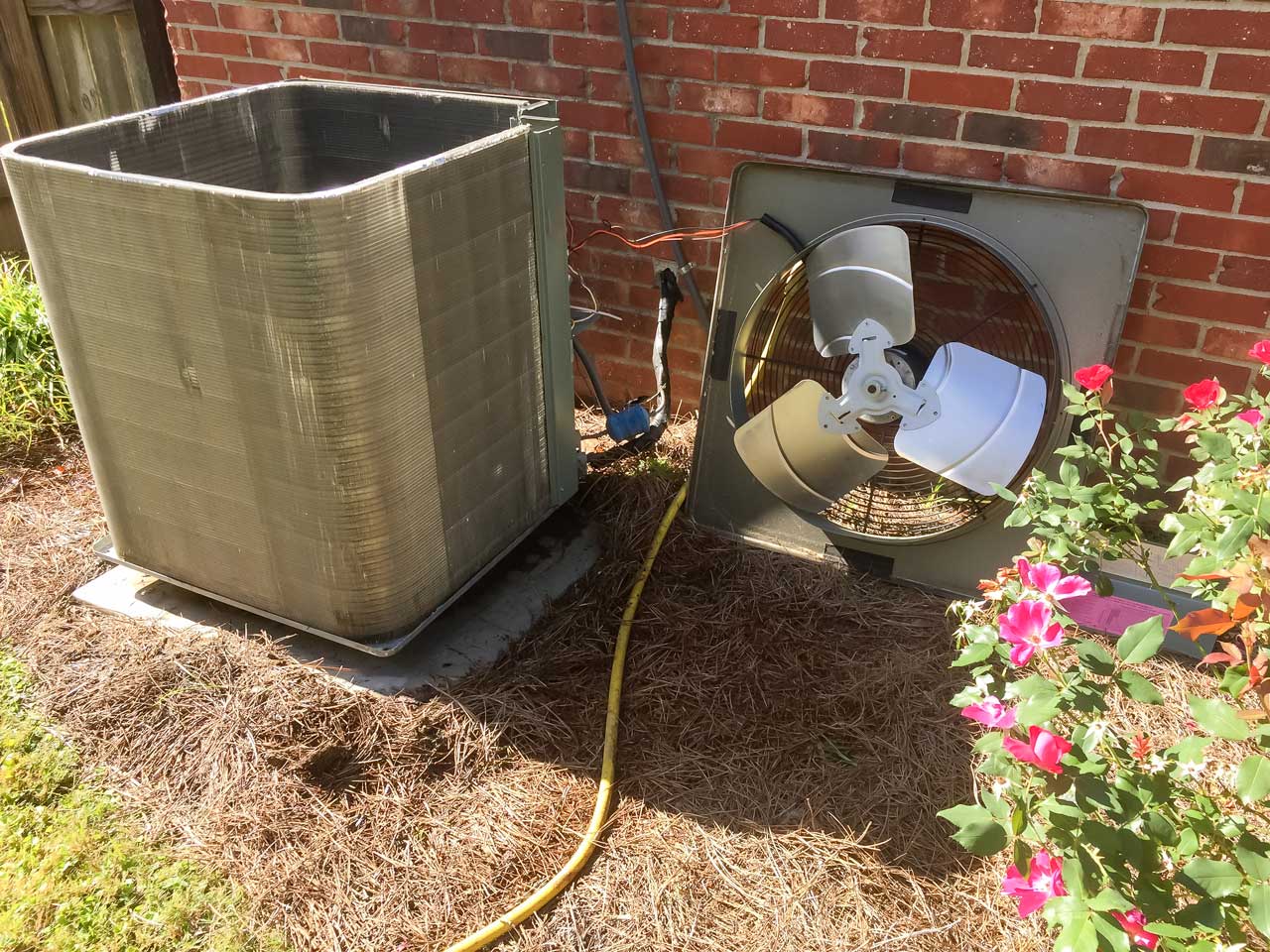 Air-Conditioner-Maintenance-on-condenser-unit