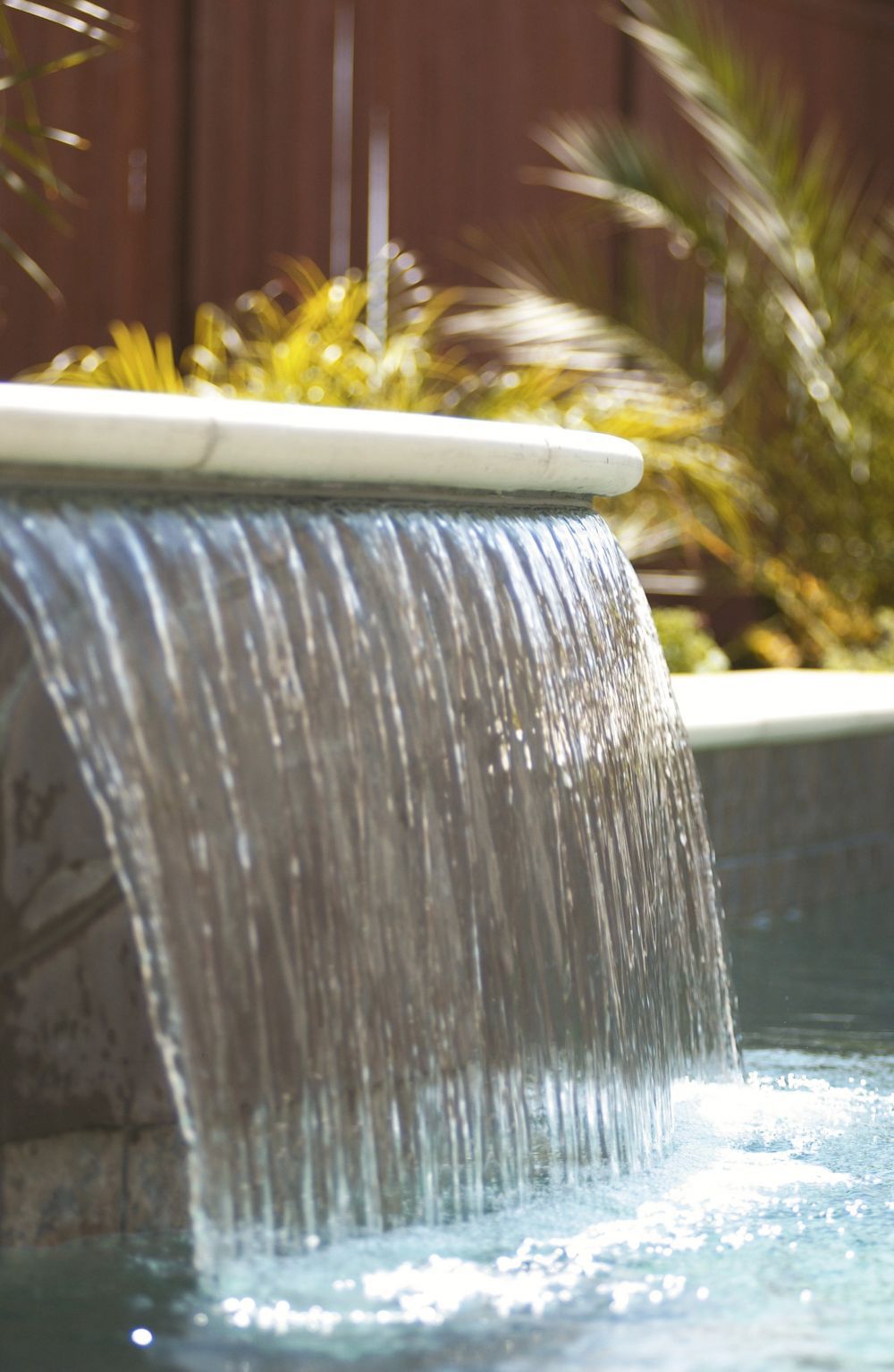 swimming pool contractor Maui, Kula infinity pool overlooking Pacific Ocean