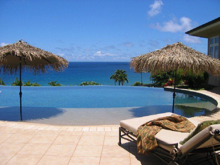 swimming pool contractor Maui, Kula infinity pool overlooking Pacific Ocean