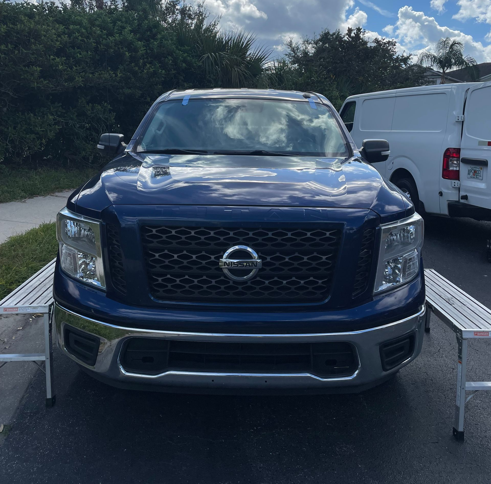 Windshield replacement service in Orlando, FL