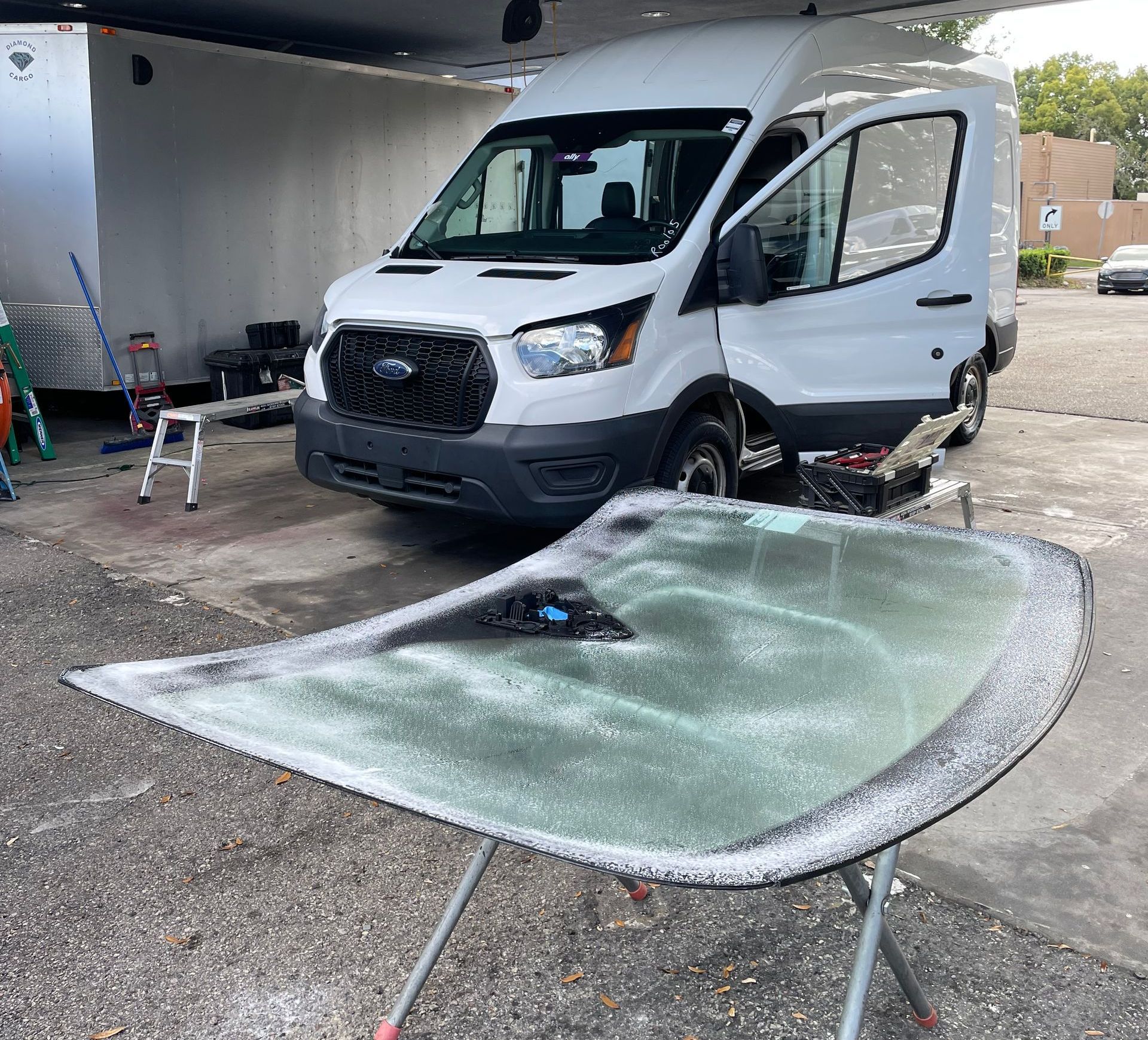 Windshield replacement in Orlando, FL.