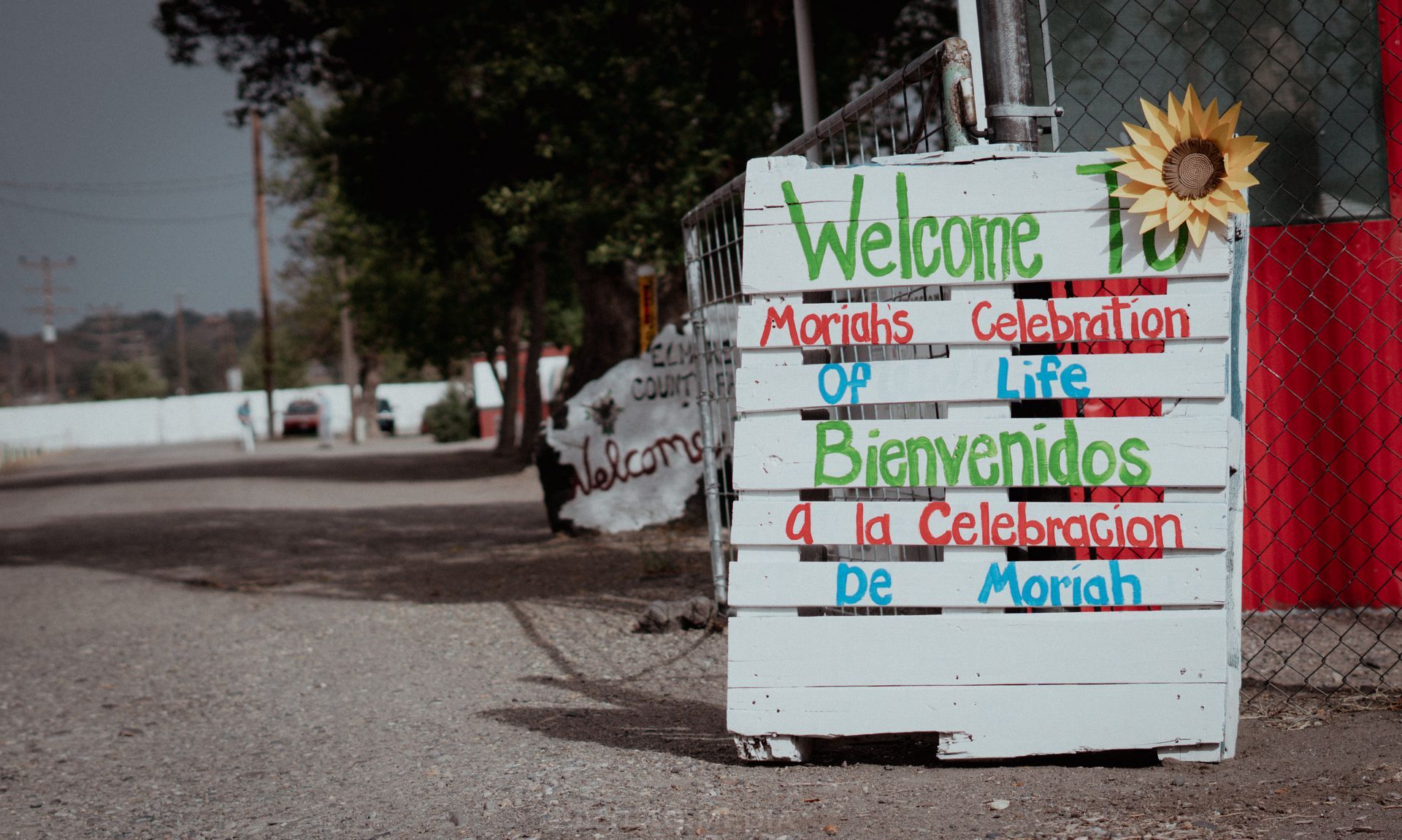 A sign that says welcome to mariah 's celebration of life