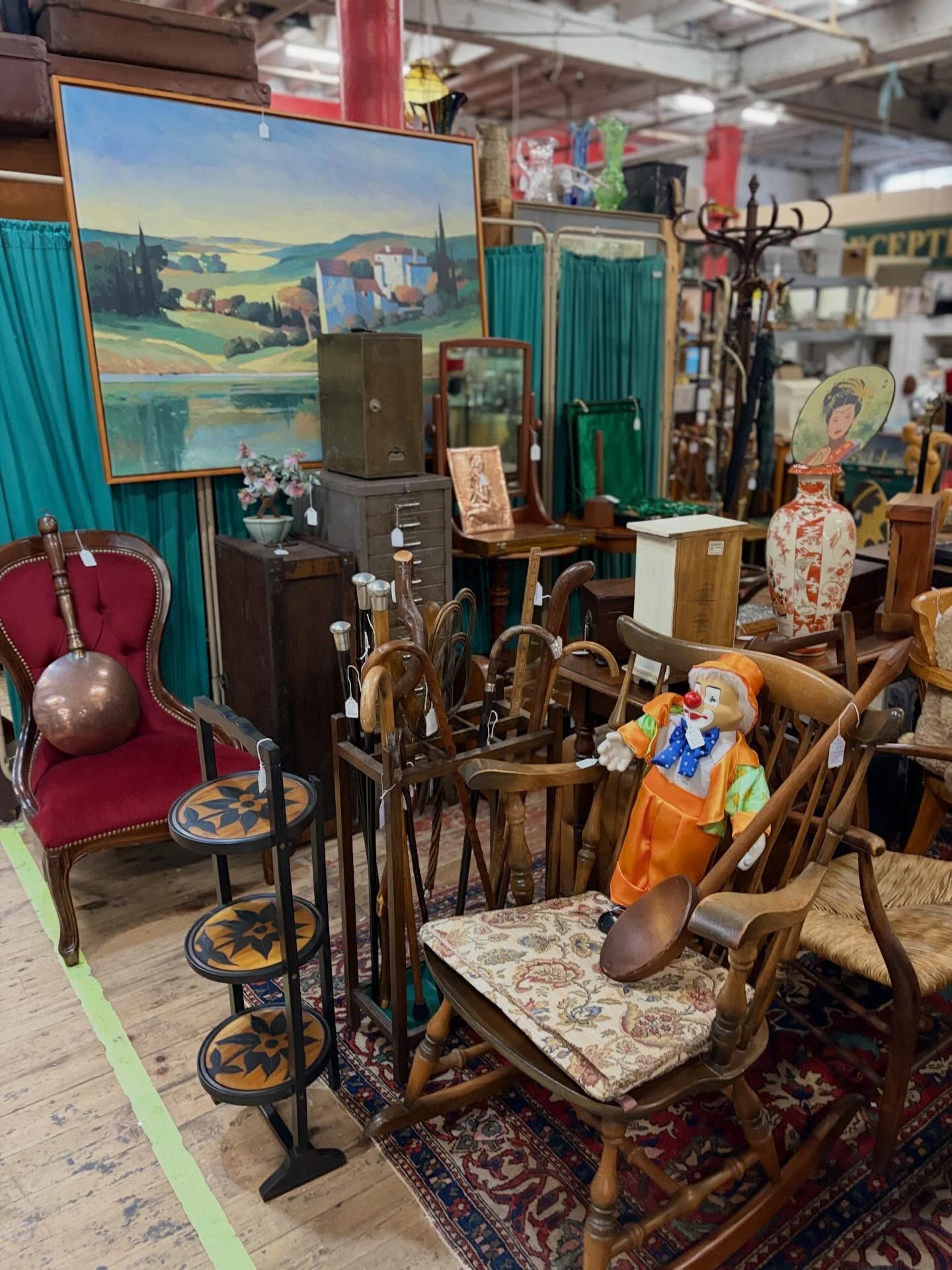 An Image of our antiques centre which is located in Morley, Leeds and is open 7 days a week 10am til 4pm