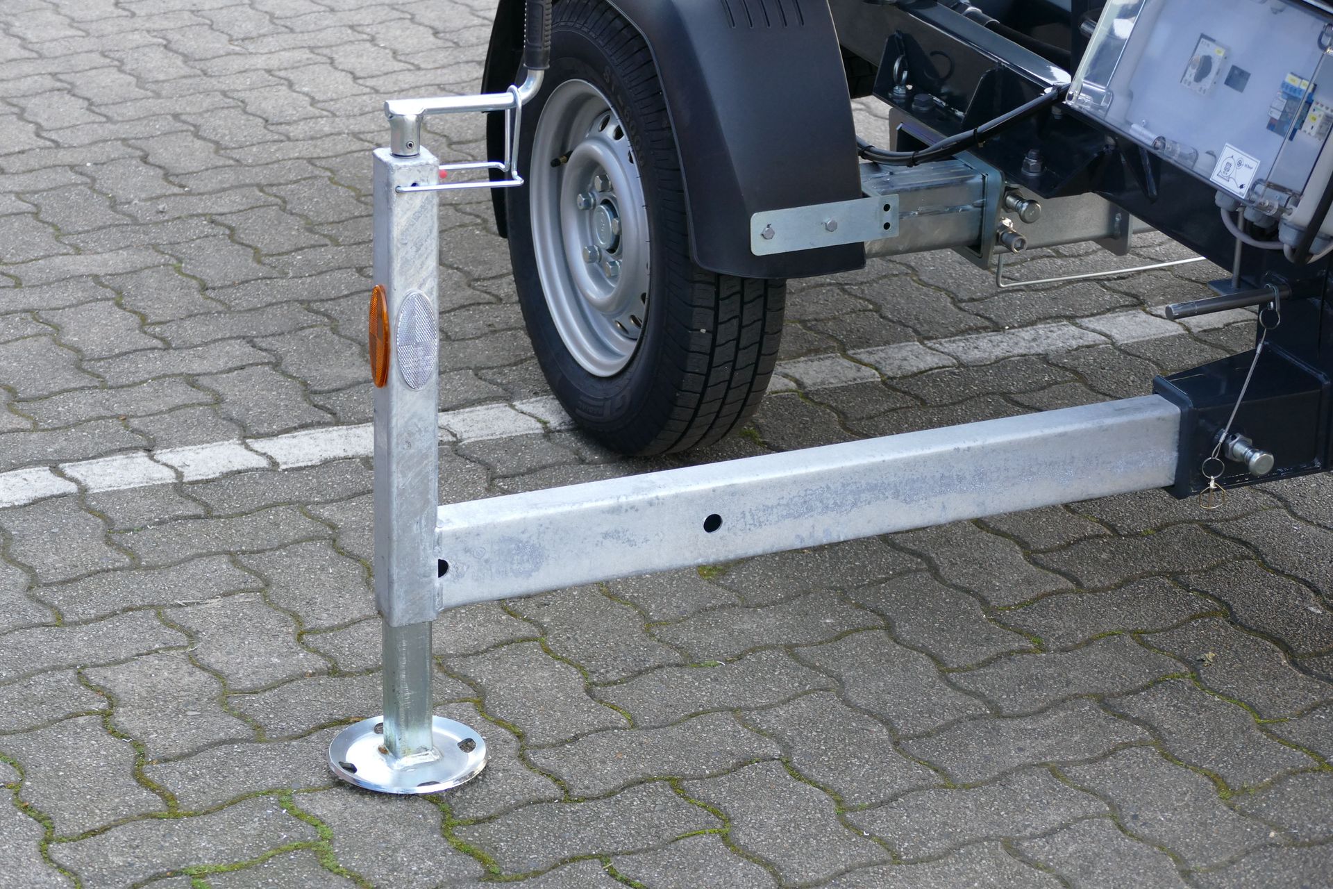 Böcker Inclined Material Lift Gallery