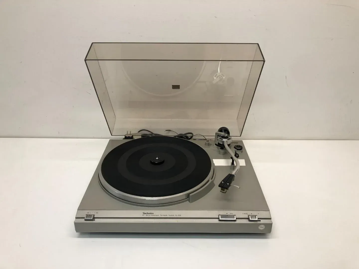Naald Technics SL-200 platenspeler – Tonar 757