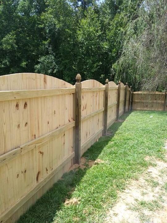 Deluxe Dog Ear Picket Fence in Georgia