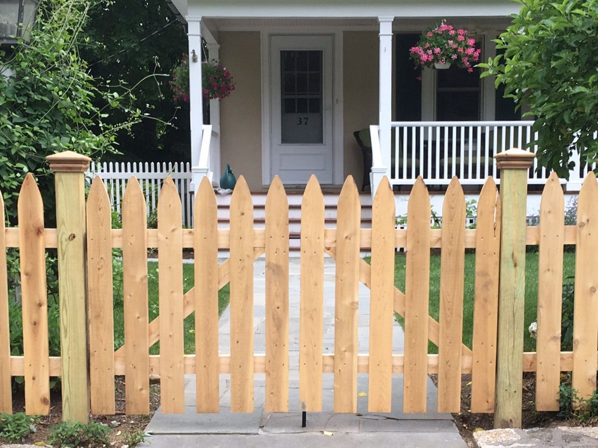 Pointed Picket Fence in Georgia