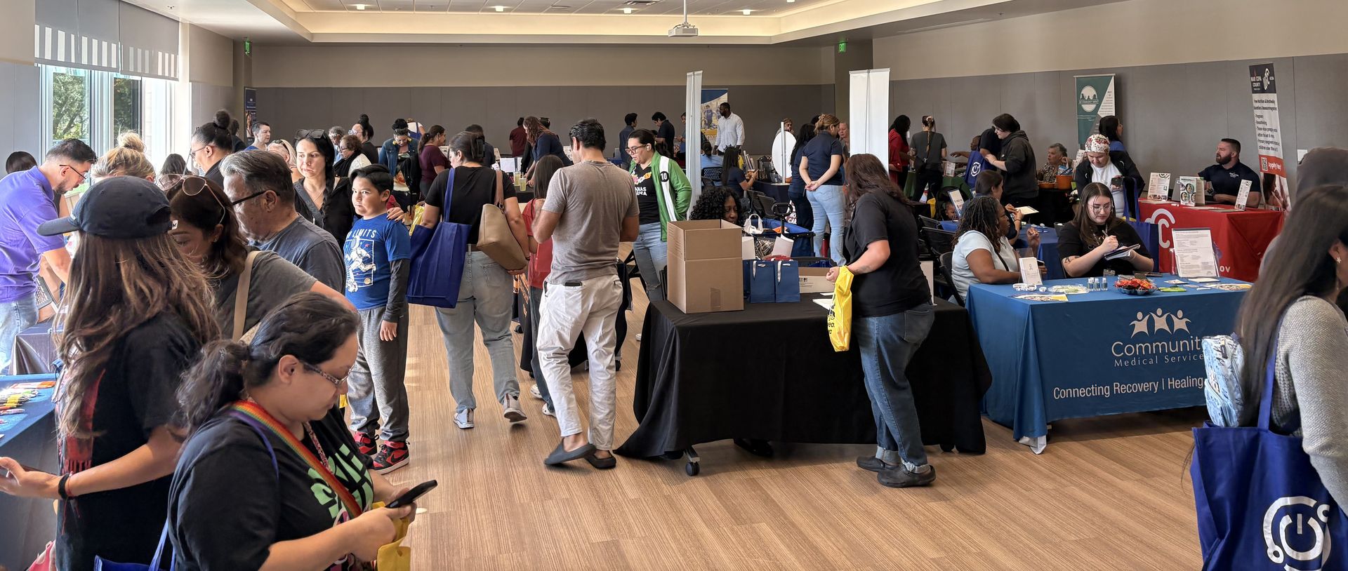 community organizations in Goodyear, AZ team up with Compudopt to distribute computers to families