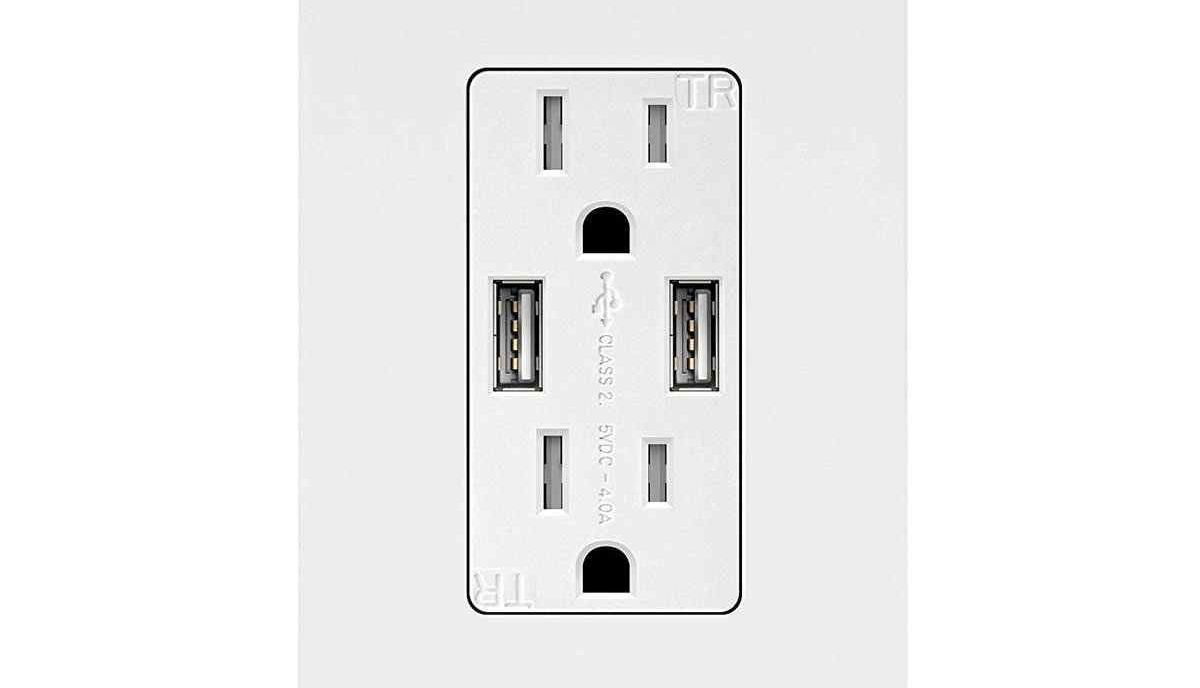 USB Wall Outlet With Power Plugs