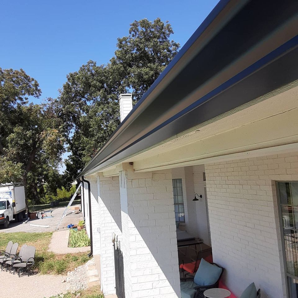 GUTTER CLEANING