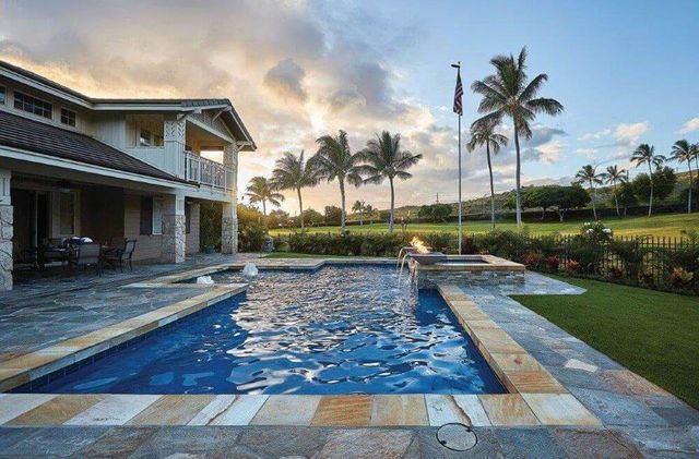 Luxury Pool — Kailua, HI — Pacific Pool & Spa