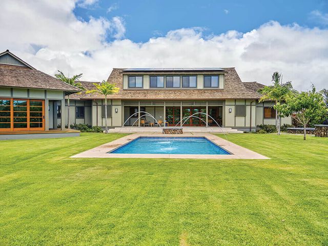 Pool On The Backyard — Kailua, HI — Pacific Pool & Spa