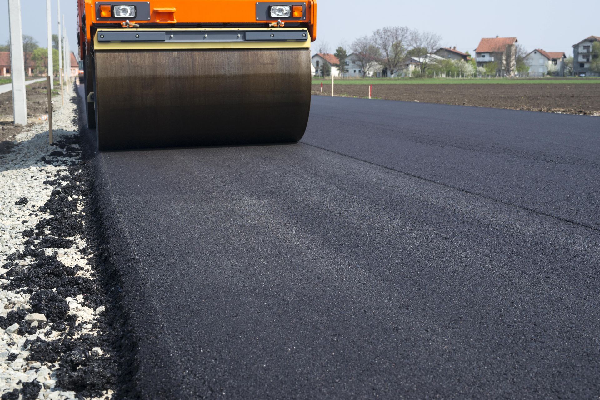 wellesley-neighbors-have-had-a-rough-time-with-chip-seal-road-surface