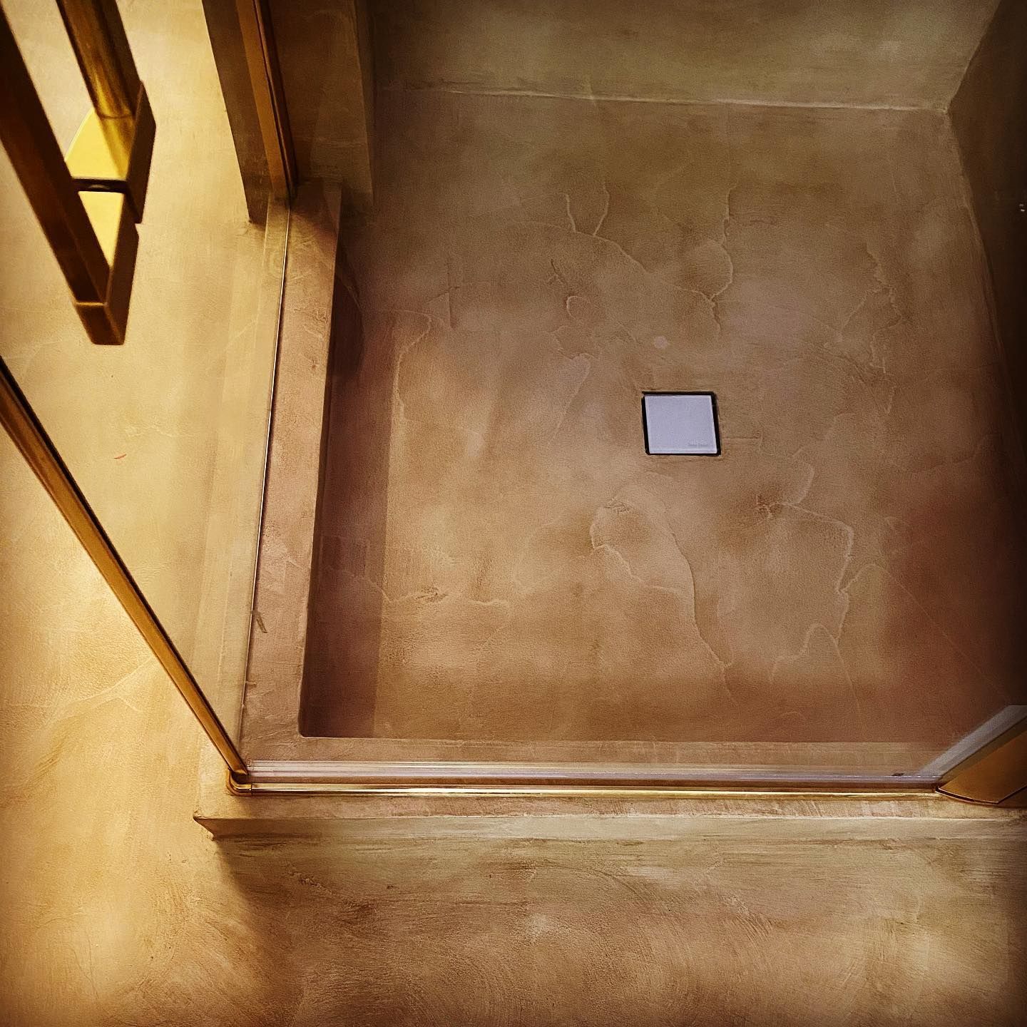 rivestimenti in resina Zala Resin