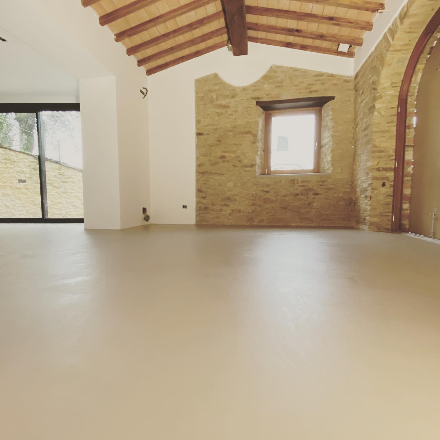 pavimento in resina Zala Resin