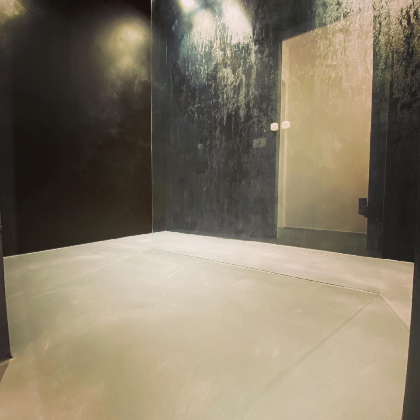 rivestimenti in resina Zala Resin