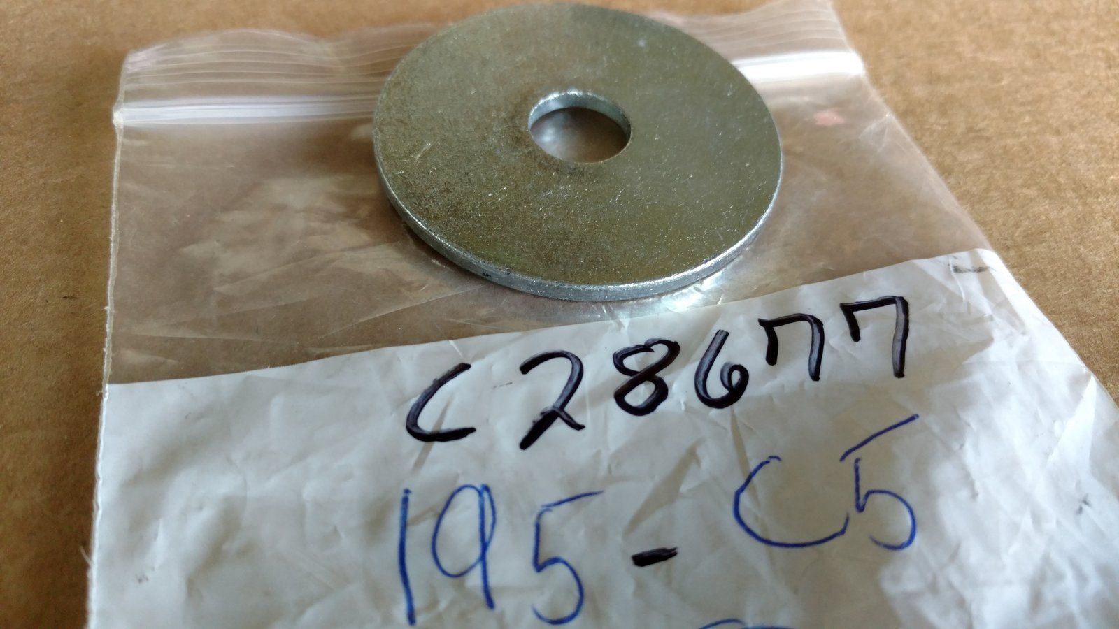 C28677 USE 195-C5 WASHER .50 x2.0 - Ingersoll/Case Tractor Part
