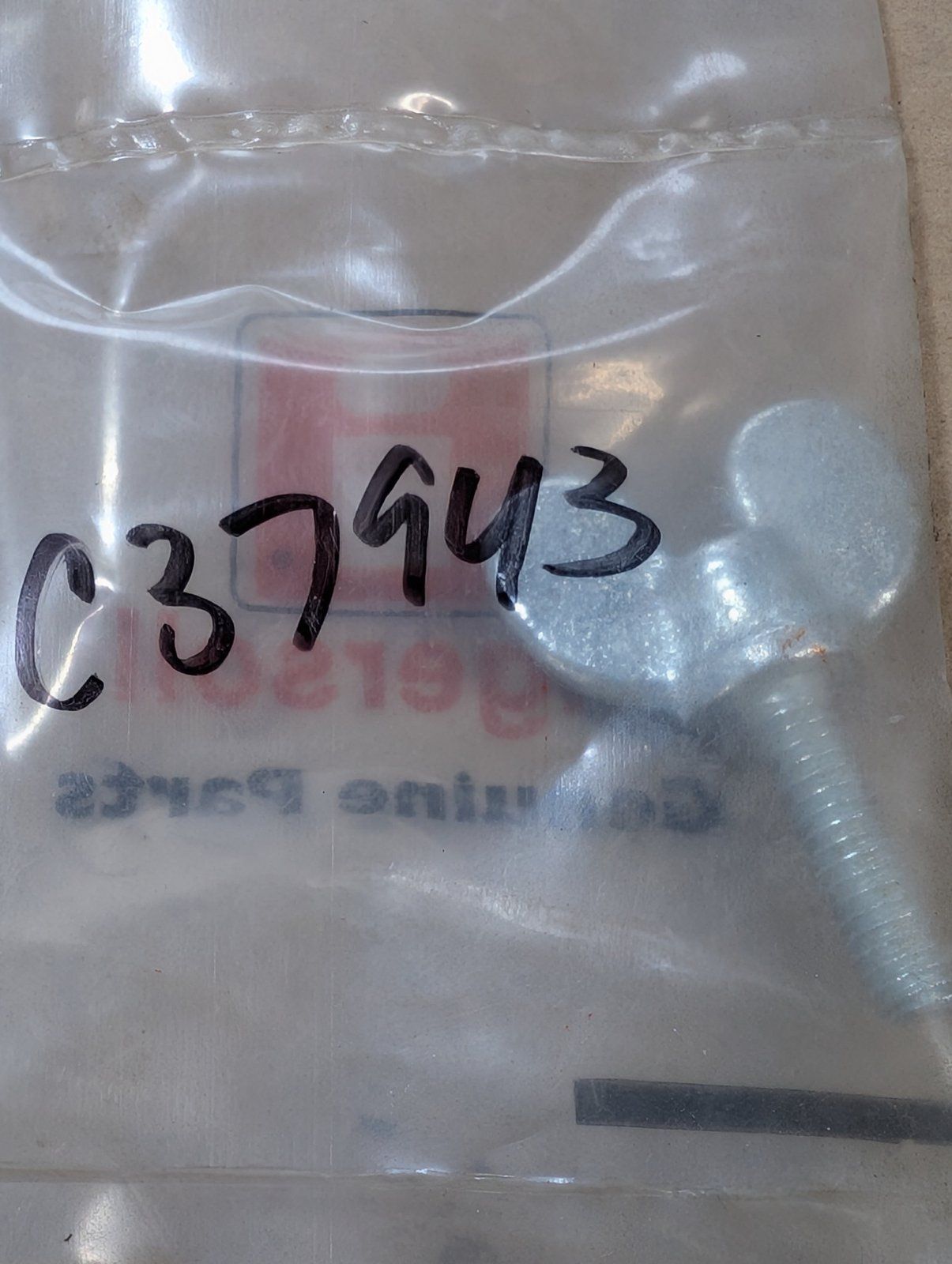 C37943 ( replaces G9006020 ) WING SCREW 1/4-20x1