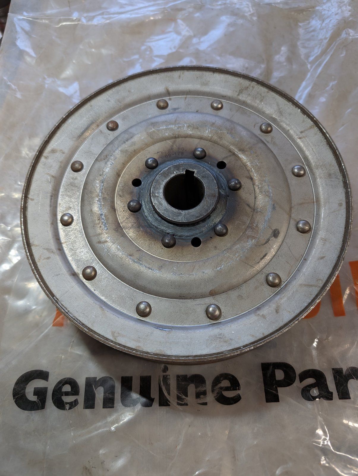 C38178 ( replaces G9002529 ) PULLEY- 2V 
