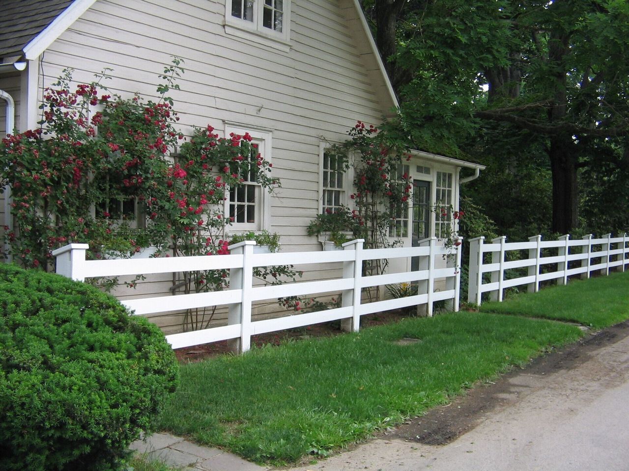 White Rail Fence — Hatboro, PA — Main Street Fence