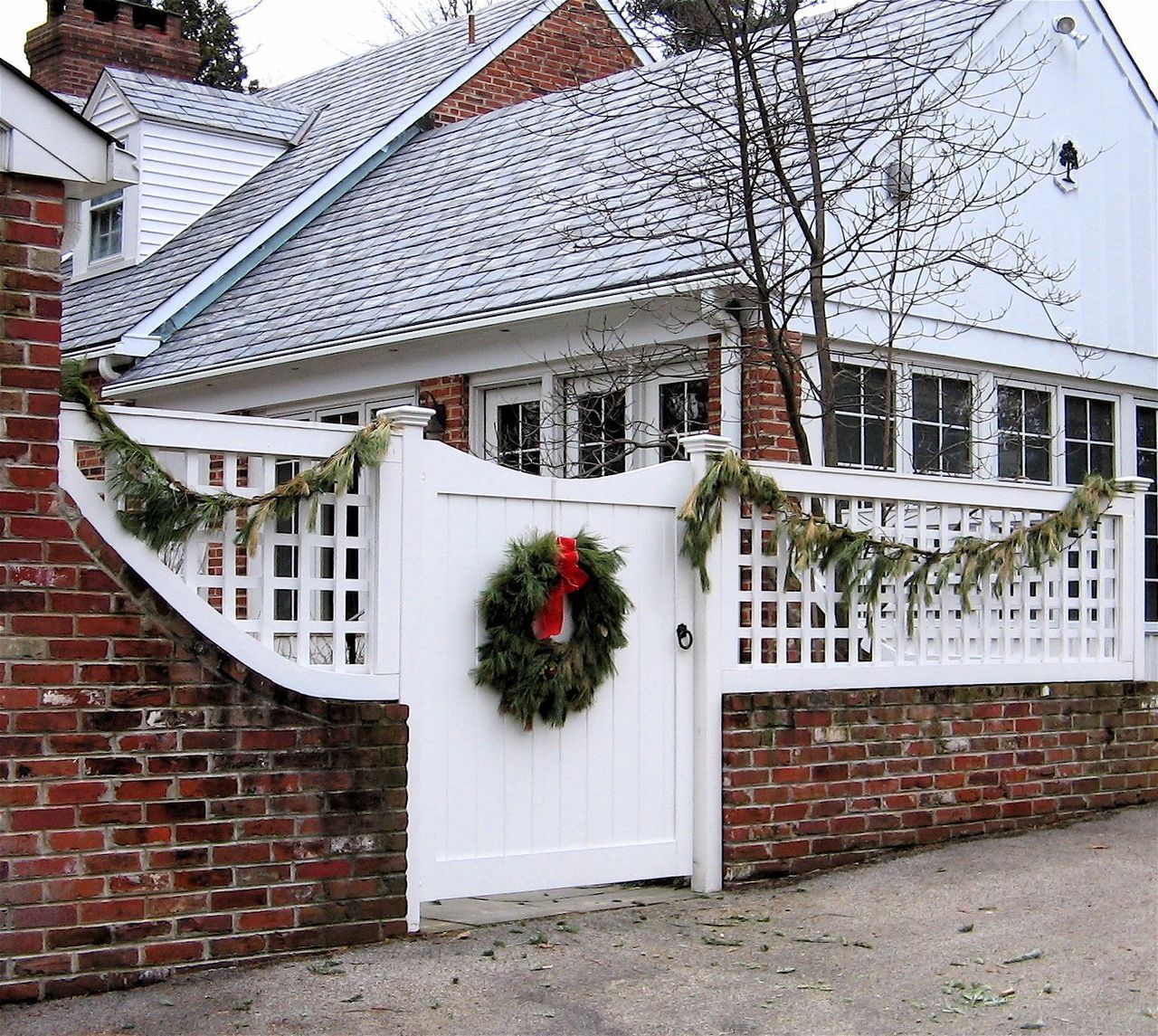 White Framed Panel — Hatboro, PA — Main Street Fence