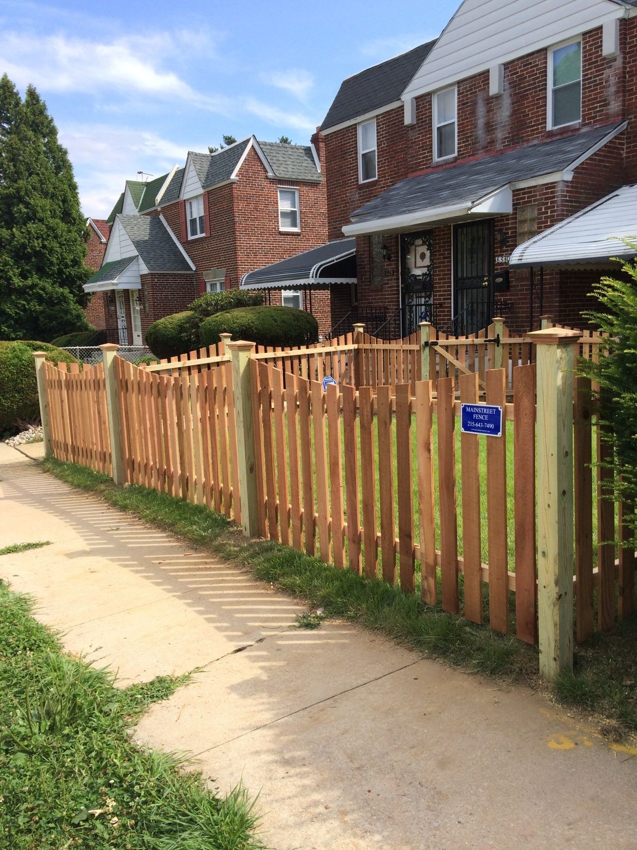 Picket Fence Beside Walkway — Hatboro, PA — Main Street Fence