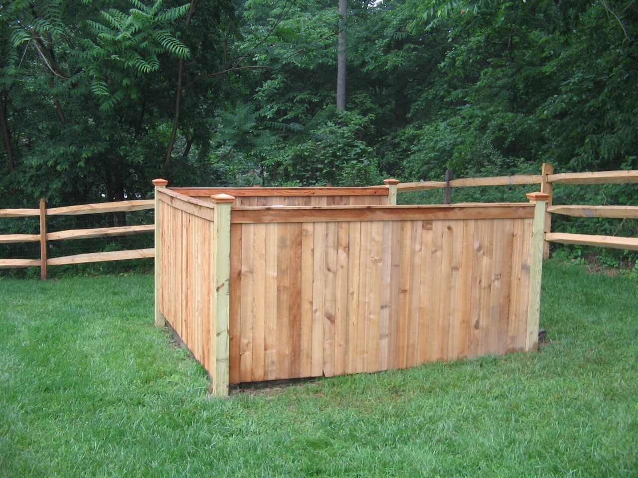 View Of Enclosure In Yard — Hatboro, PA — Main Street Fence