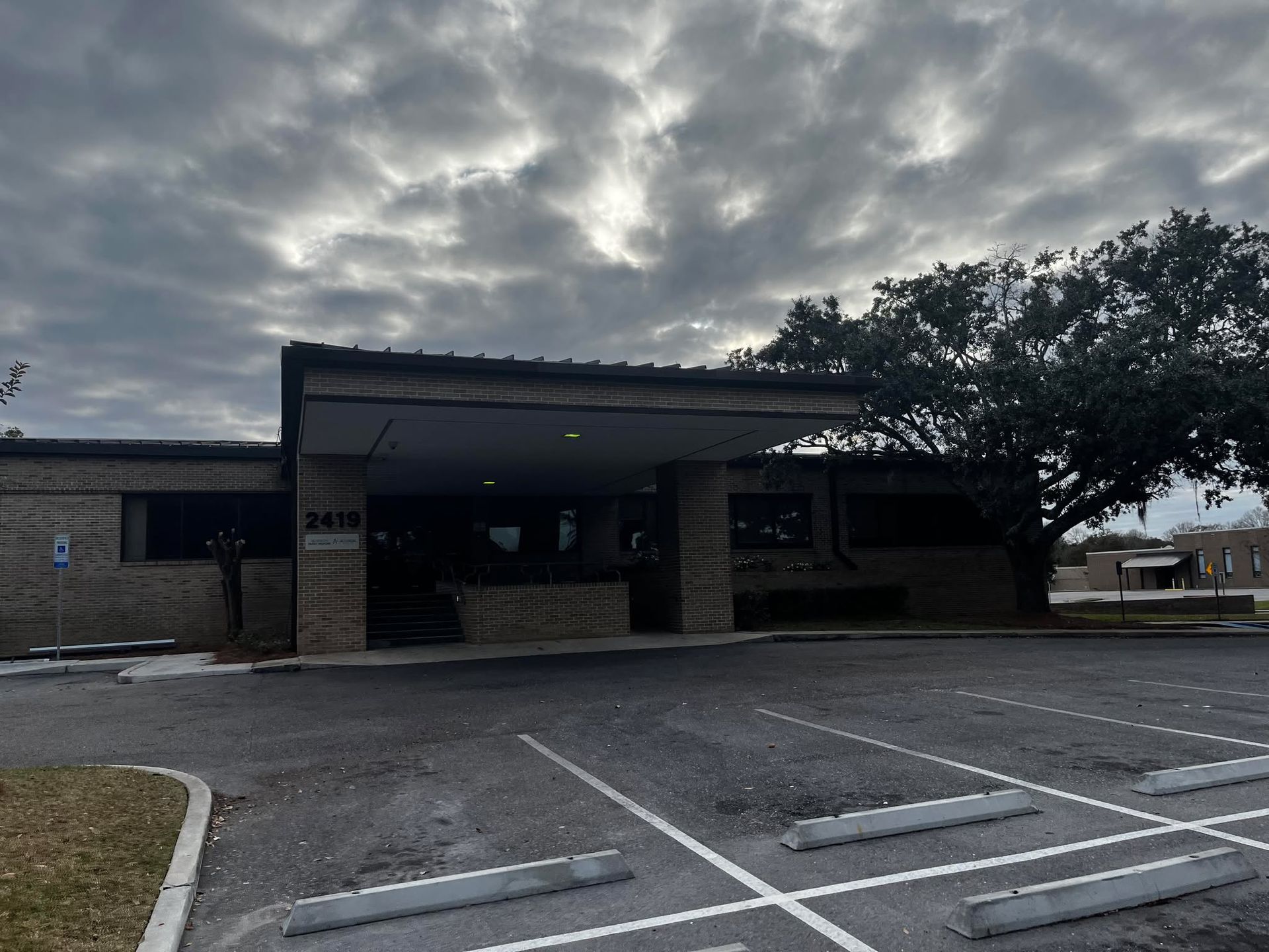 commercial gutter installation | Mobile, AL | Southern Gutters LLC