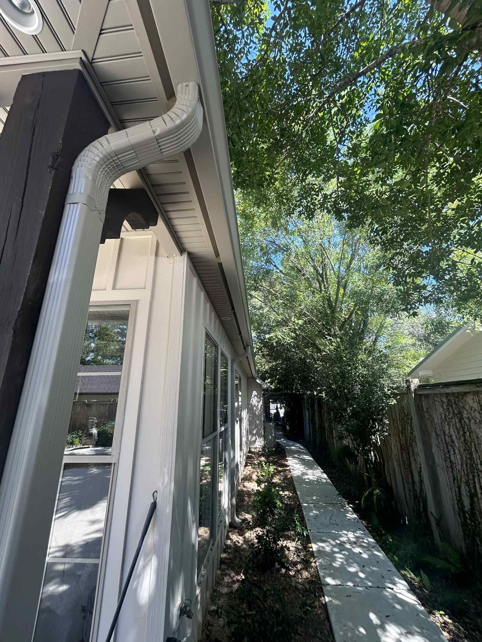 residential gutter installation | Mobile, AL | Southern Gutters LLC