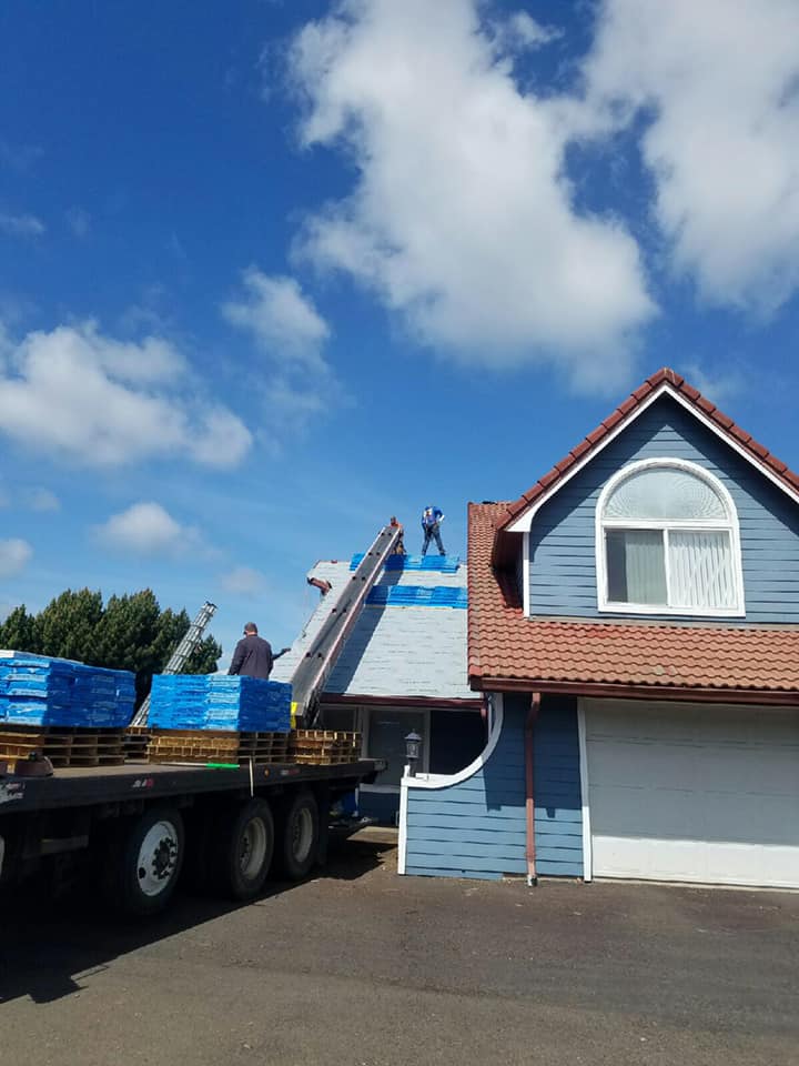 Brand new Roof Installation done by Charlie Roofing in Olympia WA. Call now for all roofing services in olympia.