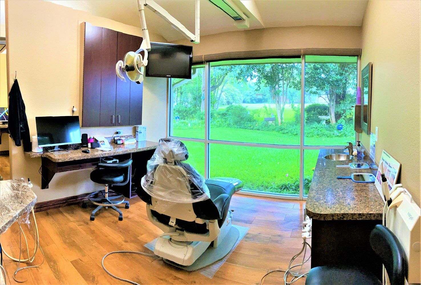 Dr. Heather Martinson Office photo 4