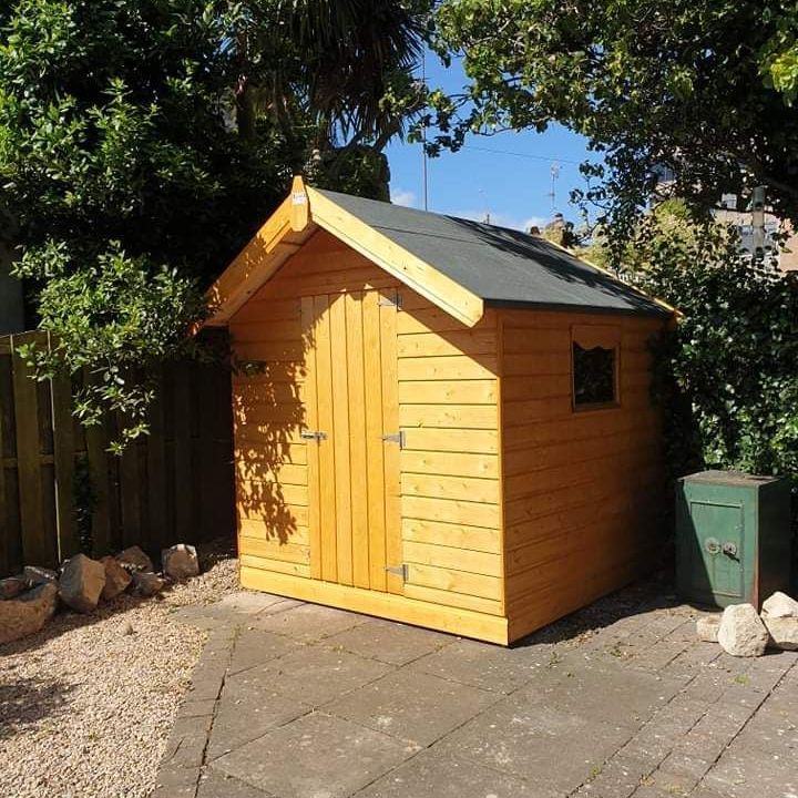Compact shed for gardening tools