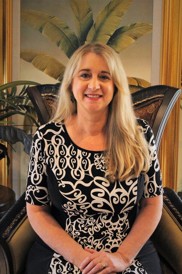 About Us | Divine Interiors Group | Lakewood Ranch, FL