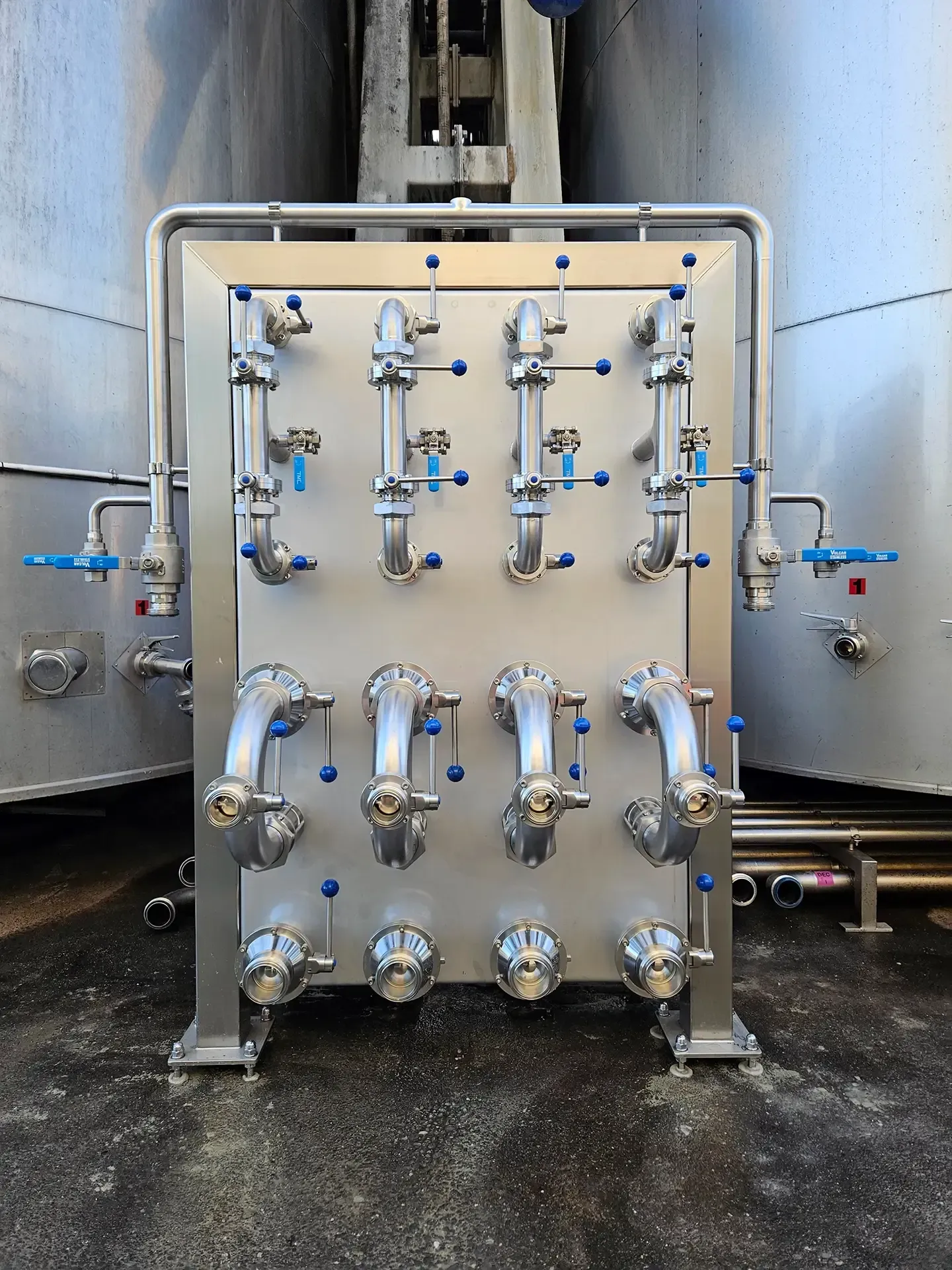 At OneFab, we provide end-to-end stainless and process engineering solutions for industrial, manufacturing, and production environments.