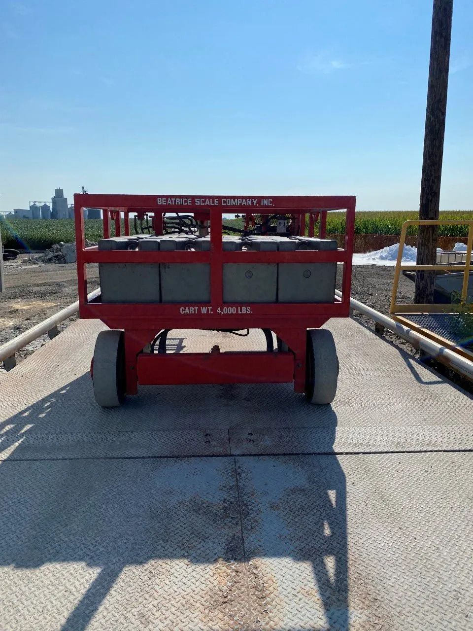 Tolerance truck scale