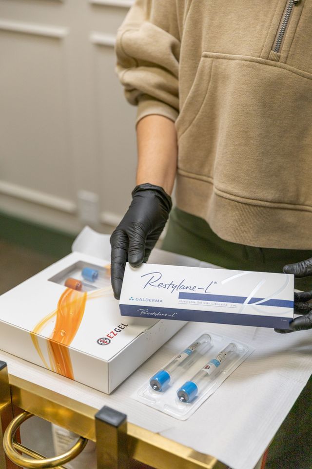 b12 injections brentwood tn What Color is Vitamin B12 Injection? Dr. Scott Denny