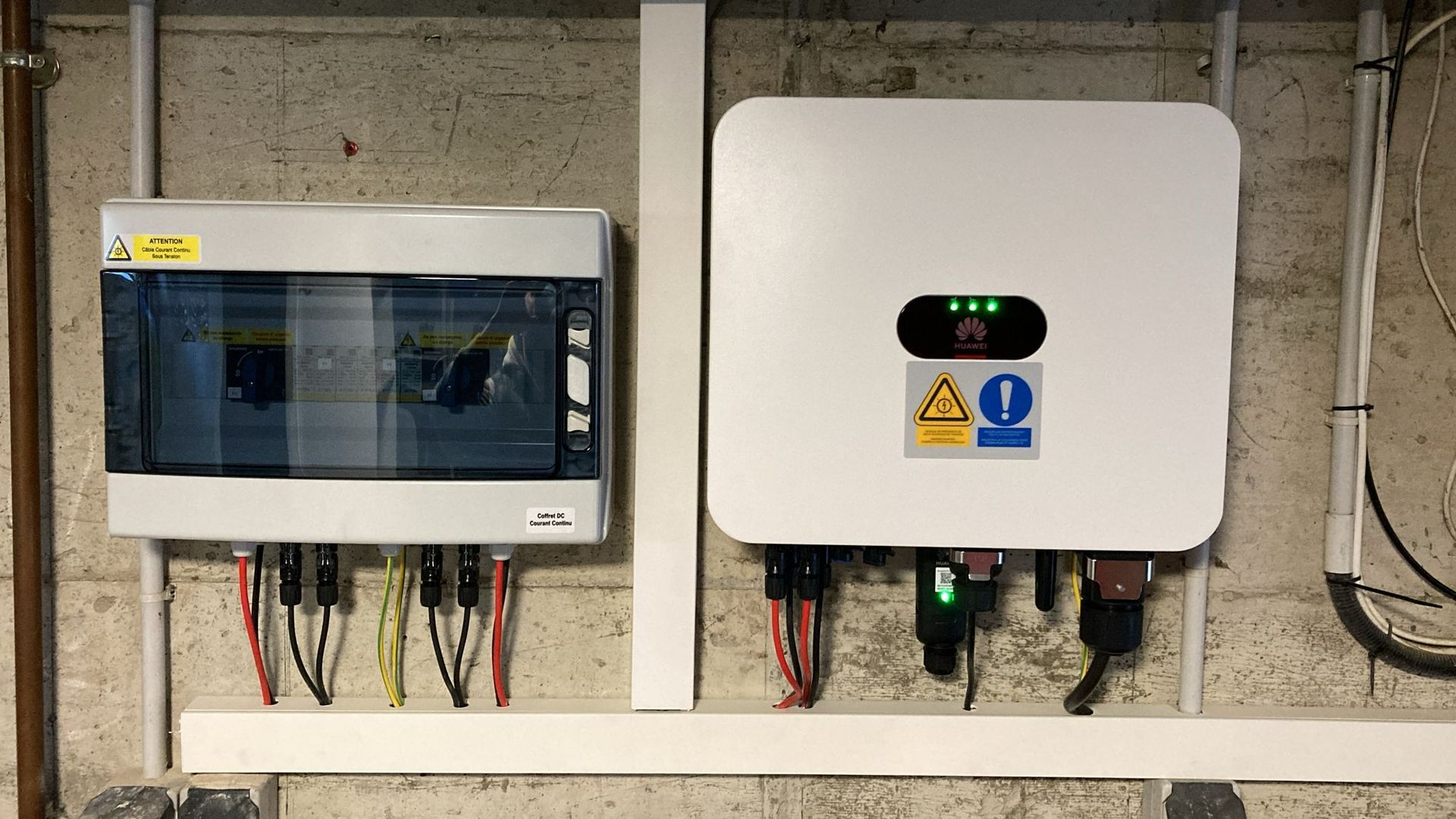 Installation d’un 9 KW avec onduleur centralisé Huawei plus optimiseur en Est-Ouest