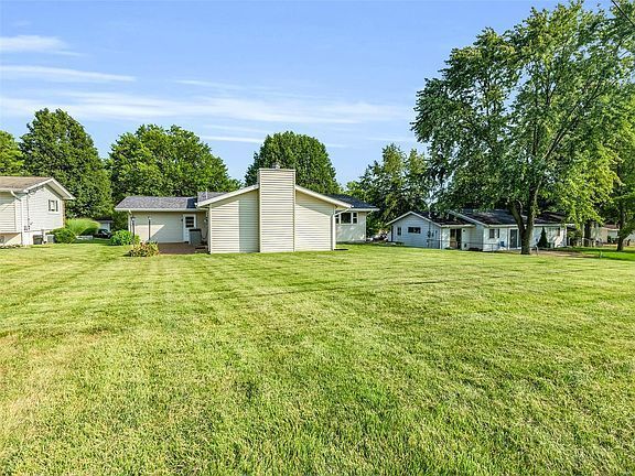 Large Backyard | St. Louis, MO | Cheri Buys Houses