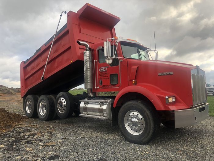 Griffith Excavating & Trucking's equipment image side view - Kenworth T800