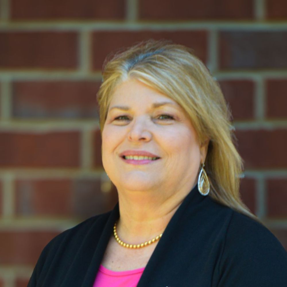 Michelle Elwood headshot