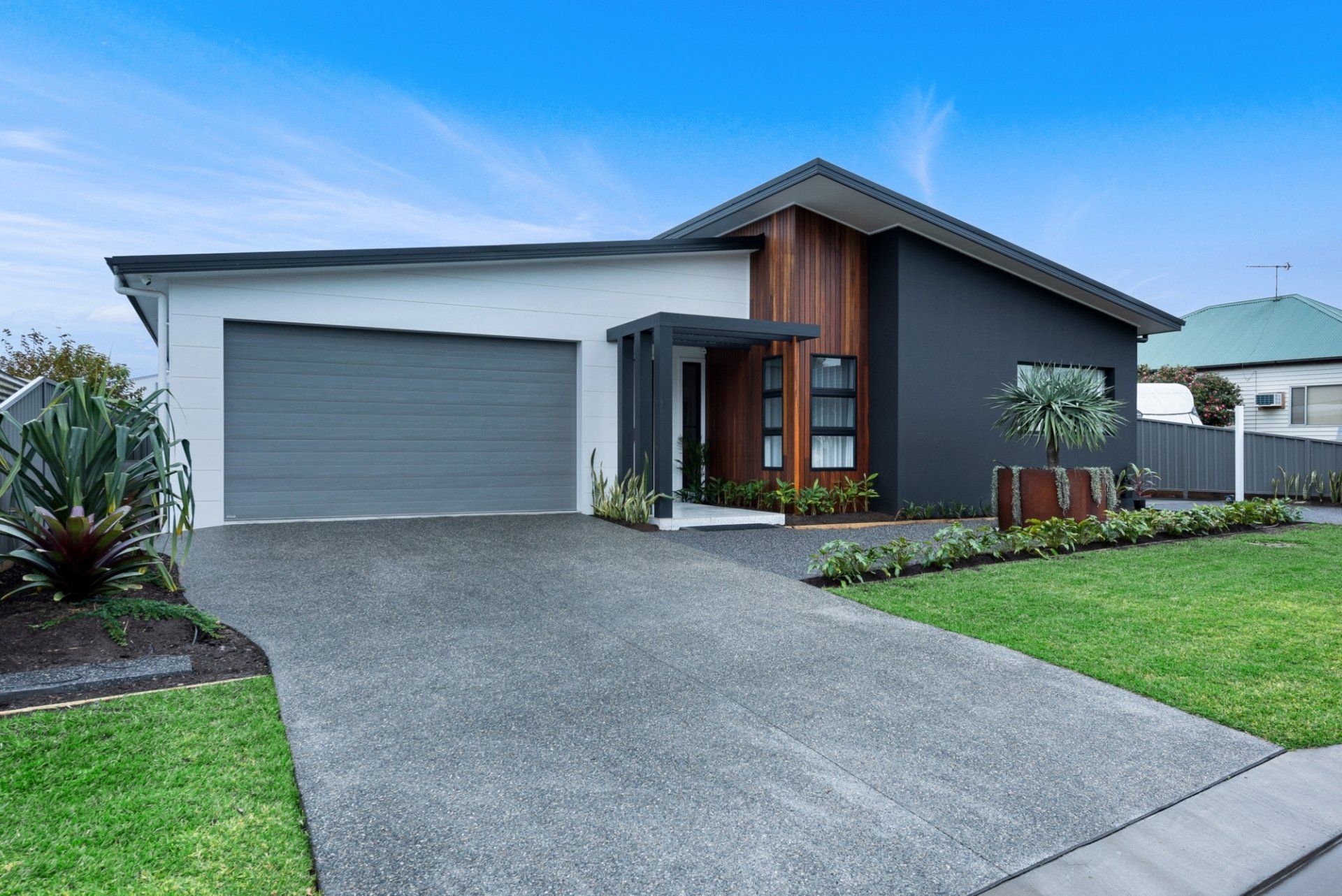 KNOCKDOWN  AND REBUILD HOUSE