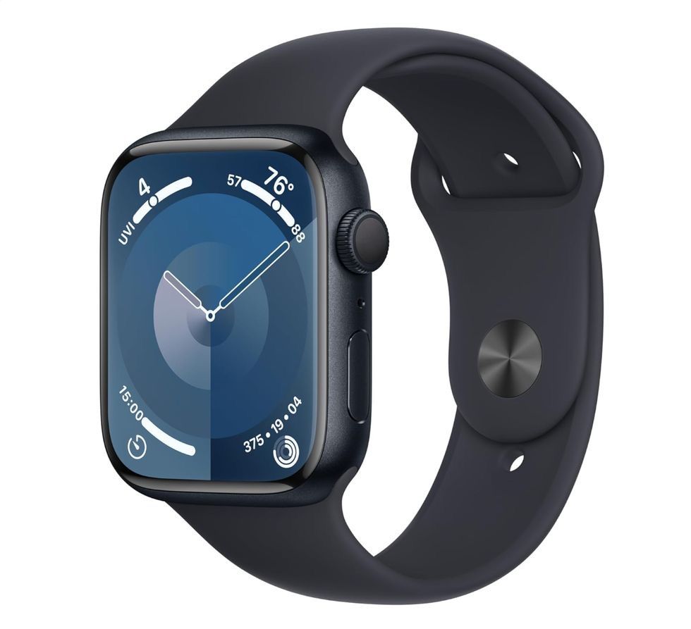 Apple Watch negro con esfera y correa de color azul oscuro.