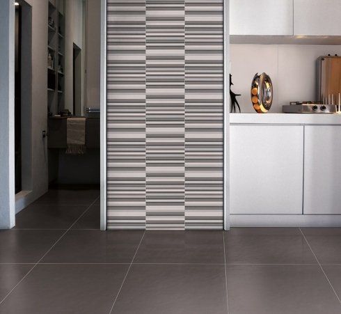 cucina con piastrelle dal design minimal