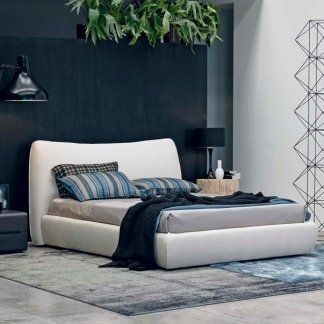 camera matrimoniale con arredo su misura