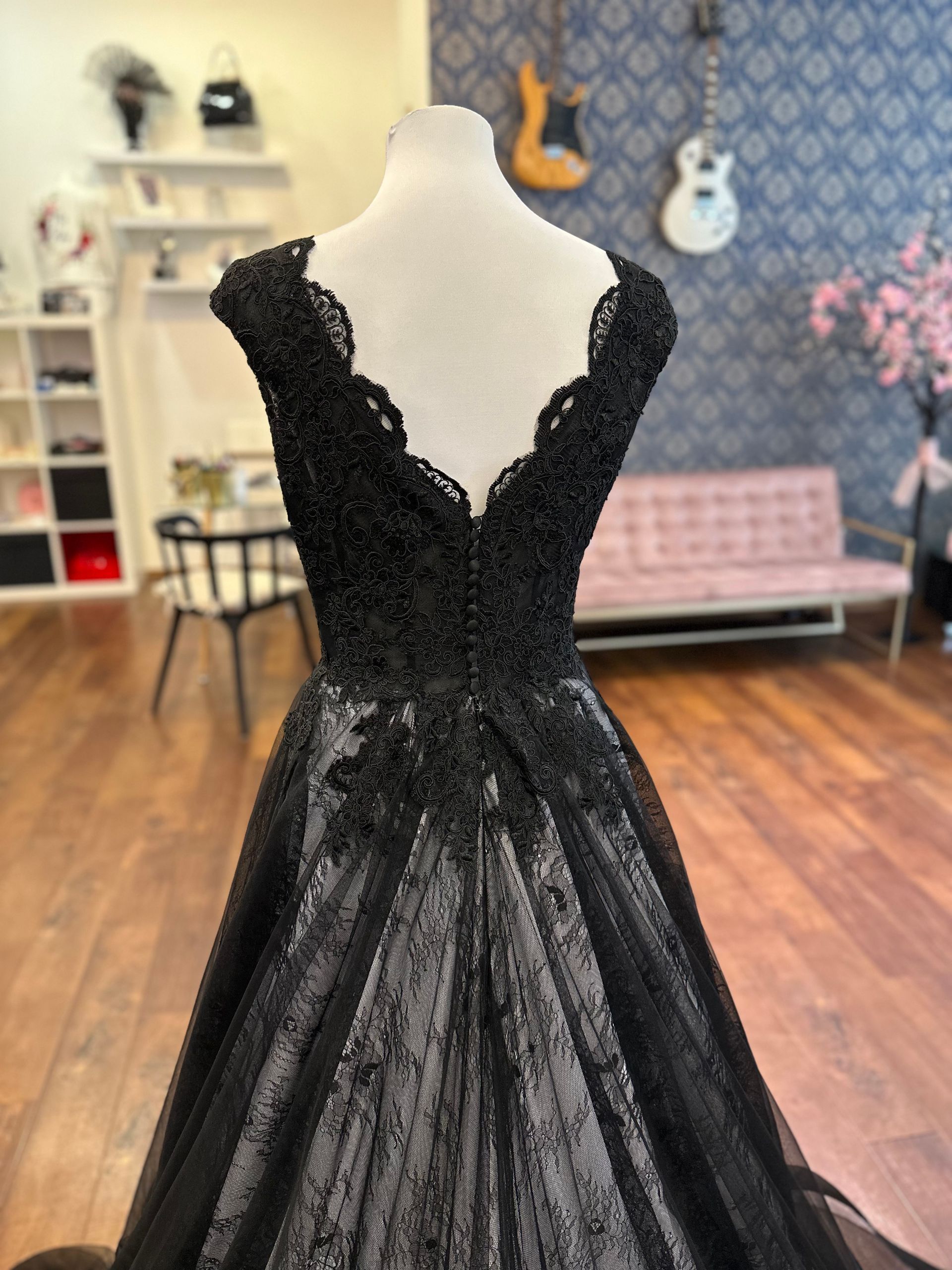 brautkleid Gothic Isabella hinten