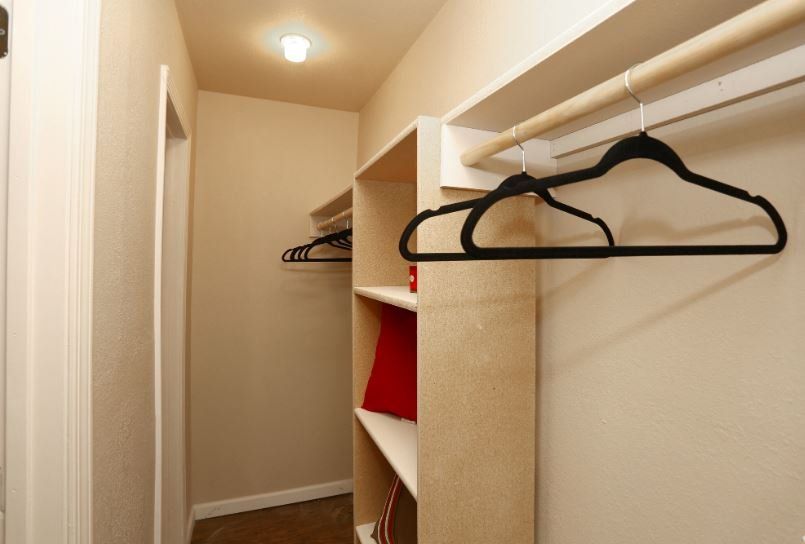 photo gallery of 2 bedroom units