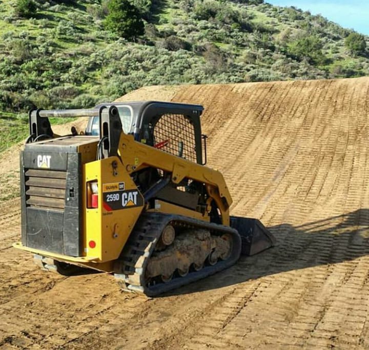 Macchina per movimentazione terra