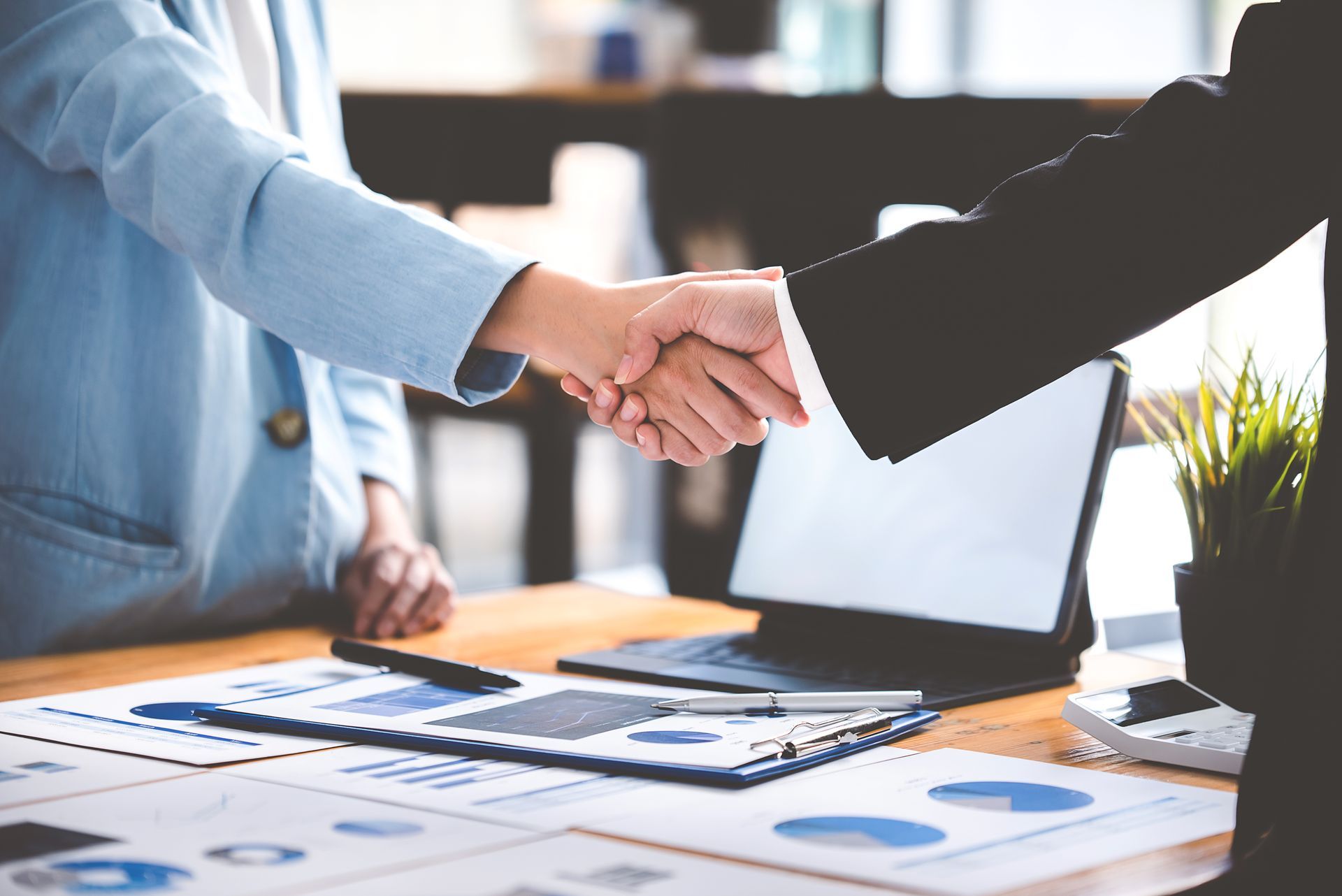 When Is the Best Time to Sell a Business? | Business Sale Timing Guide